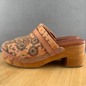 Free People Calabasas Kantha Clogs Wood Heel Floral Pattern Womens 39 EU/ 8.5 US